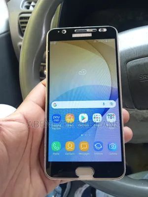 Photo - Samsung Galaxy J7 Prime 32 GB Gold