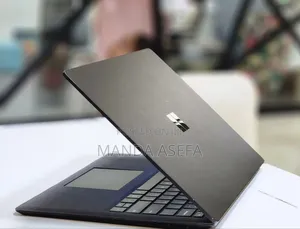 New Laptop Microsoft Surface 16GB Intel Core I7 SSD 512GB