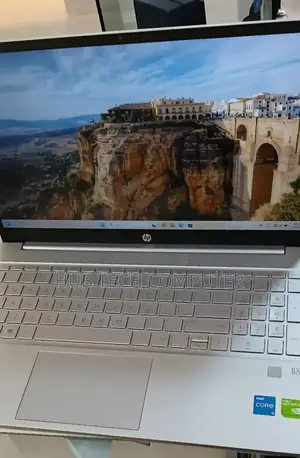Photo - New Laptop HP Pavilion 15 16GB Intel Core I5 SSD 512GB