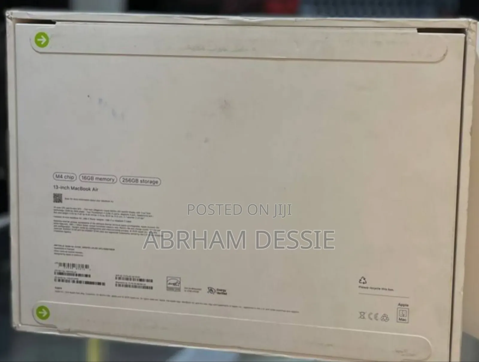 New Laptop Apple MacBook Air 2025 M4 13-Inch 16GB Apple M4 SSD 256GB