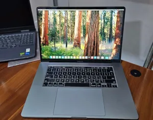 Photo - New Laptop Apple MacBook Pro 2019 16GB Intel Core I9 SSD 1T
