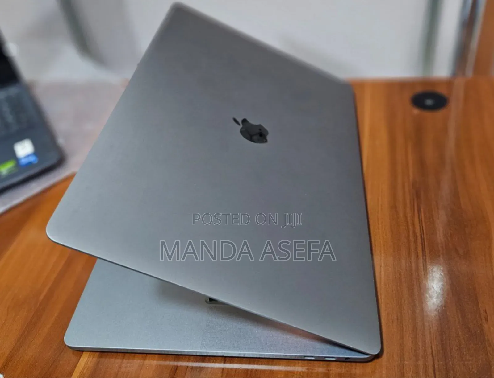 New Laptop Apple MacBook Pro 2019 16GB Intel Core I9 SSD 1T