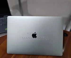 New Laptop Apple MacBook Pro 2019 16GB Intel Core I9 SSD 1T