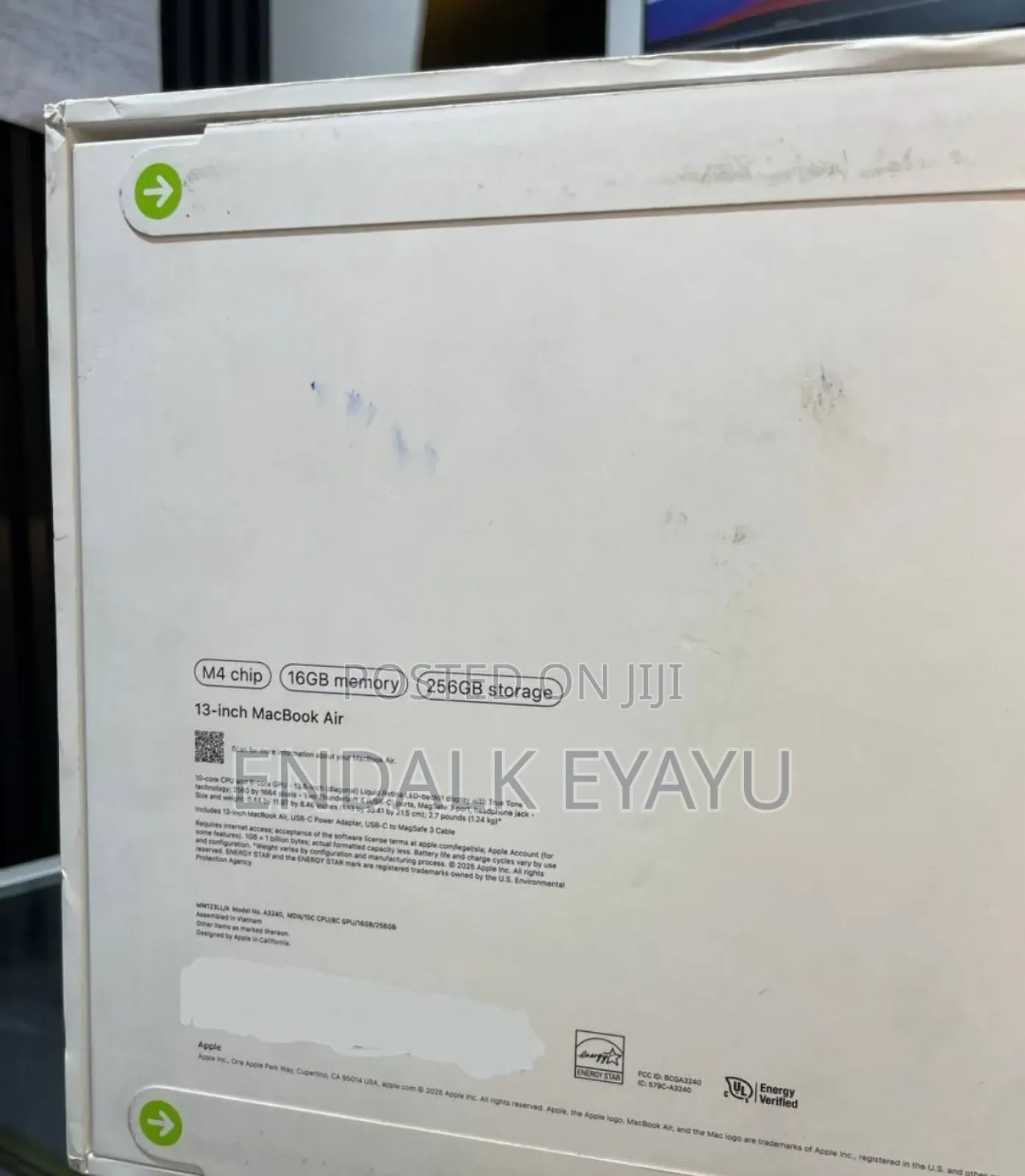 New Laptop Apple MacBook Air 2025 M4 13-Inch 16GB Apple M4 SSD 256GB