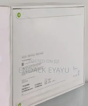 New Laptop Apple MacBook Air 2025 M4 13-Inch 16GB Apple M4 SSD 256GB