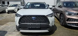 Photo - New Toyota Corolla Cross Hybrid 2023 White