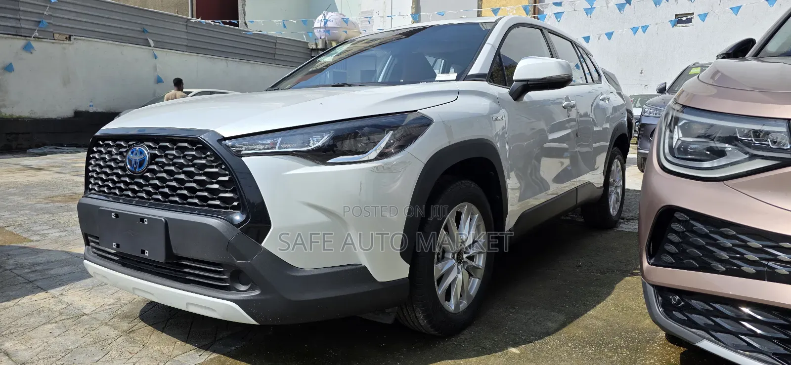 New Toyota Corolla Cross Hybrid 2023 White