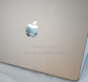 Photo - New Laptop Apple MacBook Air 2022 M2 8GB Apple M2 Ultra SSD 256GB