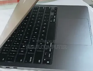 New Laptop Apple MacBook Air 2022 M2 8GB Apple M2 Ultra SSD 256GB