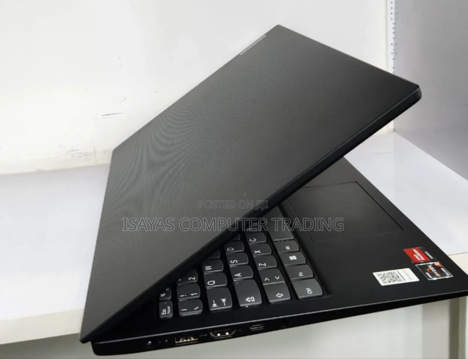 New Laptop Lenovo Ideapad V14 IGL 8GB AMD Ryzen 3 SSD 256GB