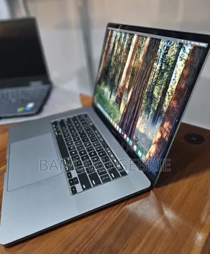 New Laptop Apple MacBook Pro 2019 16GB Intel Core I9 SSD 1T