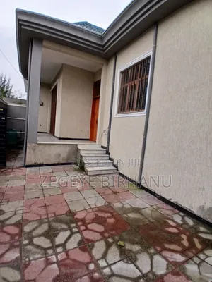 3bdrm Apartment in Yeka for sale