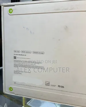 Photo - New Laptop Apple MacBook Air 2025 M4 13-Inch 16GB Apple M4 SSD 256GB