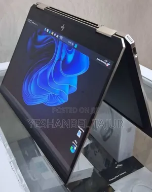 Photo - New Laptop HP Spectre 16GB Intel Core I7 SSD 512GB