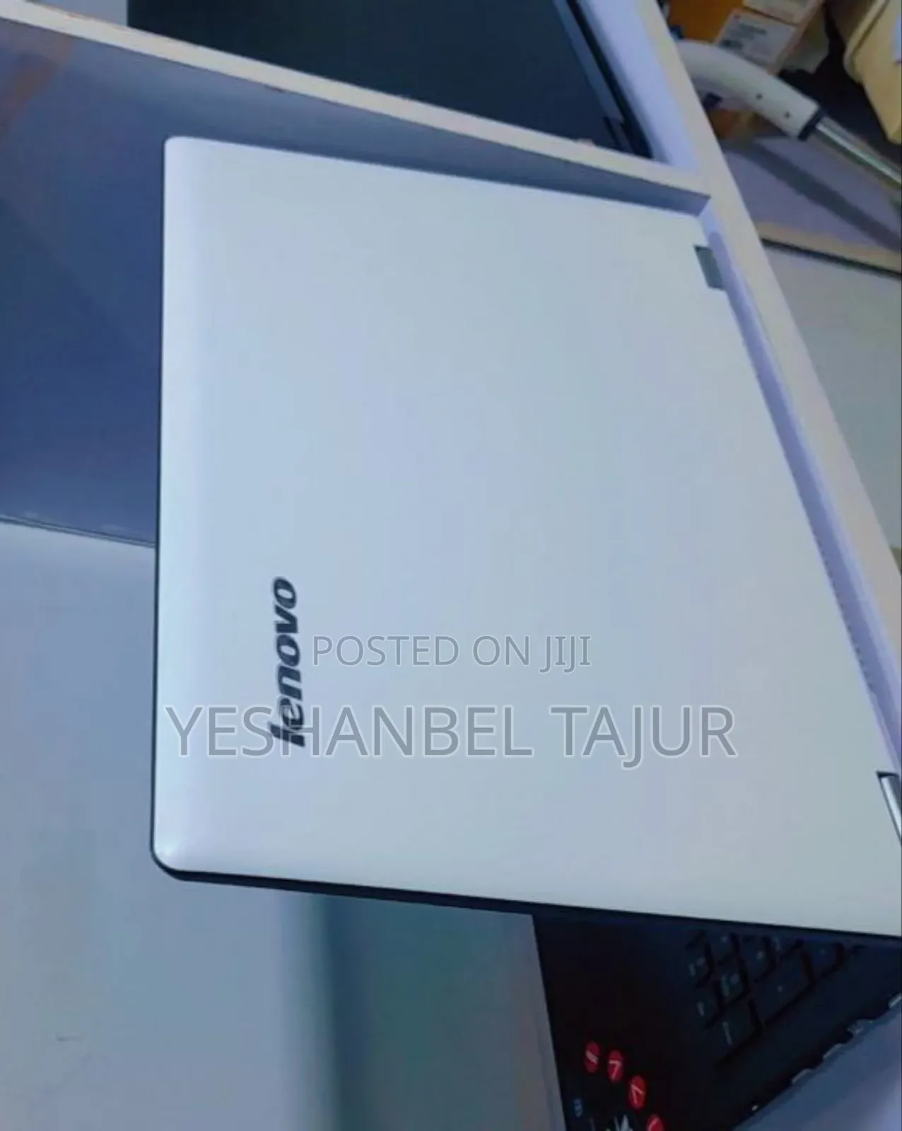 New Laptop Lenovo Yoga 700 8GB Intel Core I5 HDD 1T