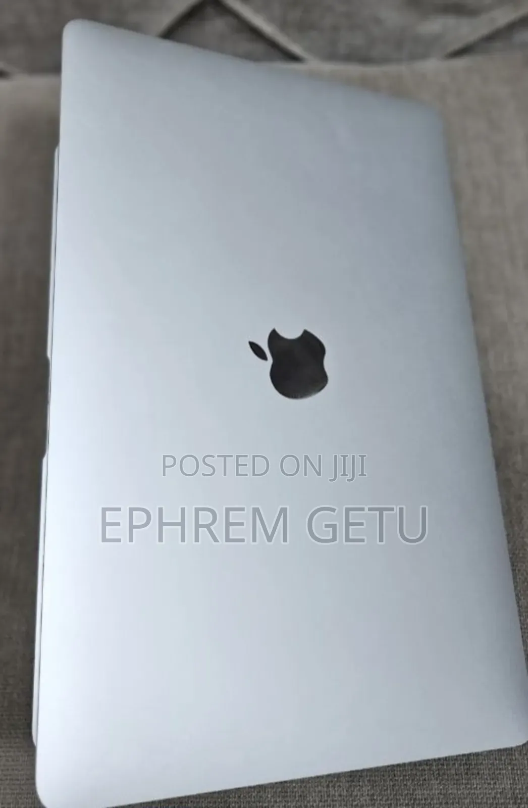 New Laptop Apple MacBook 2020 8GB Intel Core I5 SSD 256GB