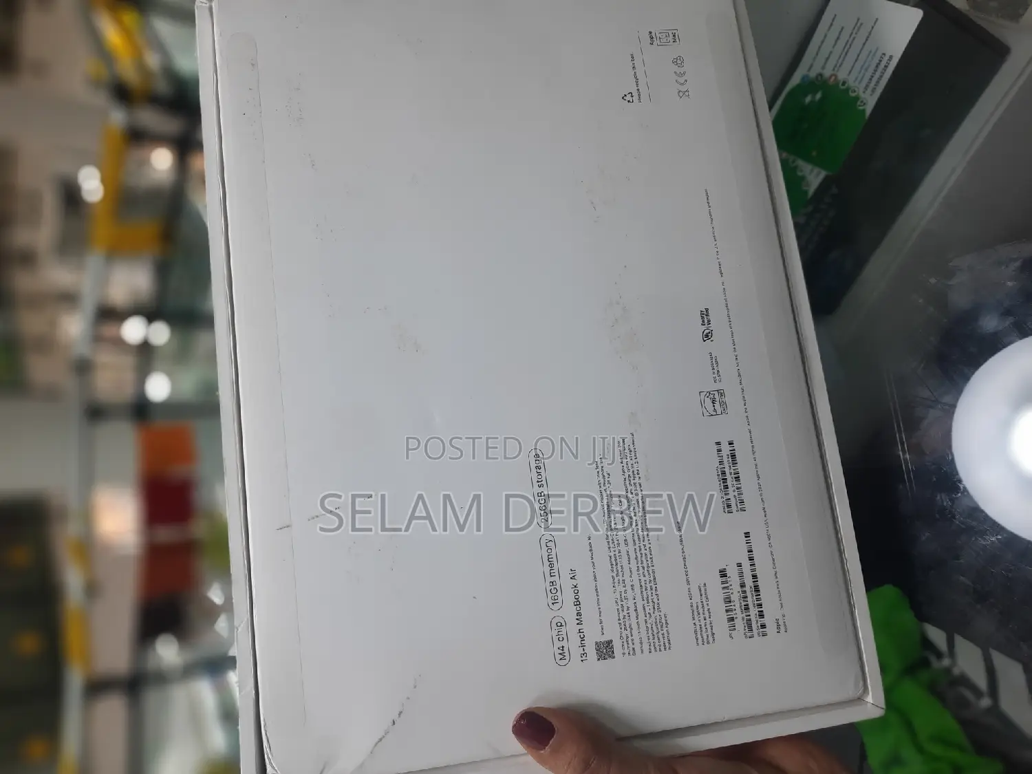 New Laptop Apple MacBook Air 2025 M4 13-Inch 16GB Apple M4 SSD 256GB