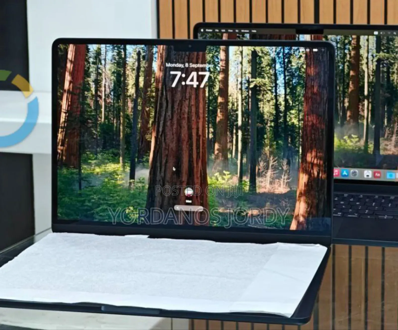 New Laptop Apple MacBook Air 2025 M4 13-Inch 16GB Apple M4 SSD 256GB