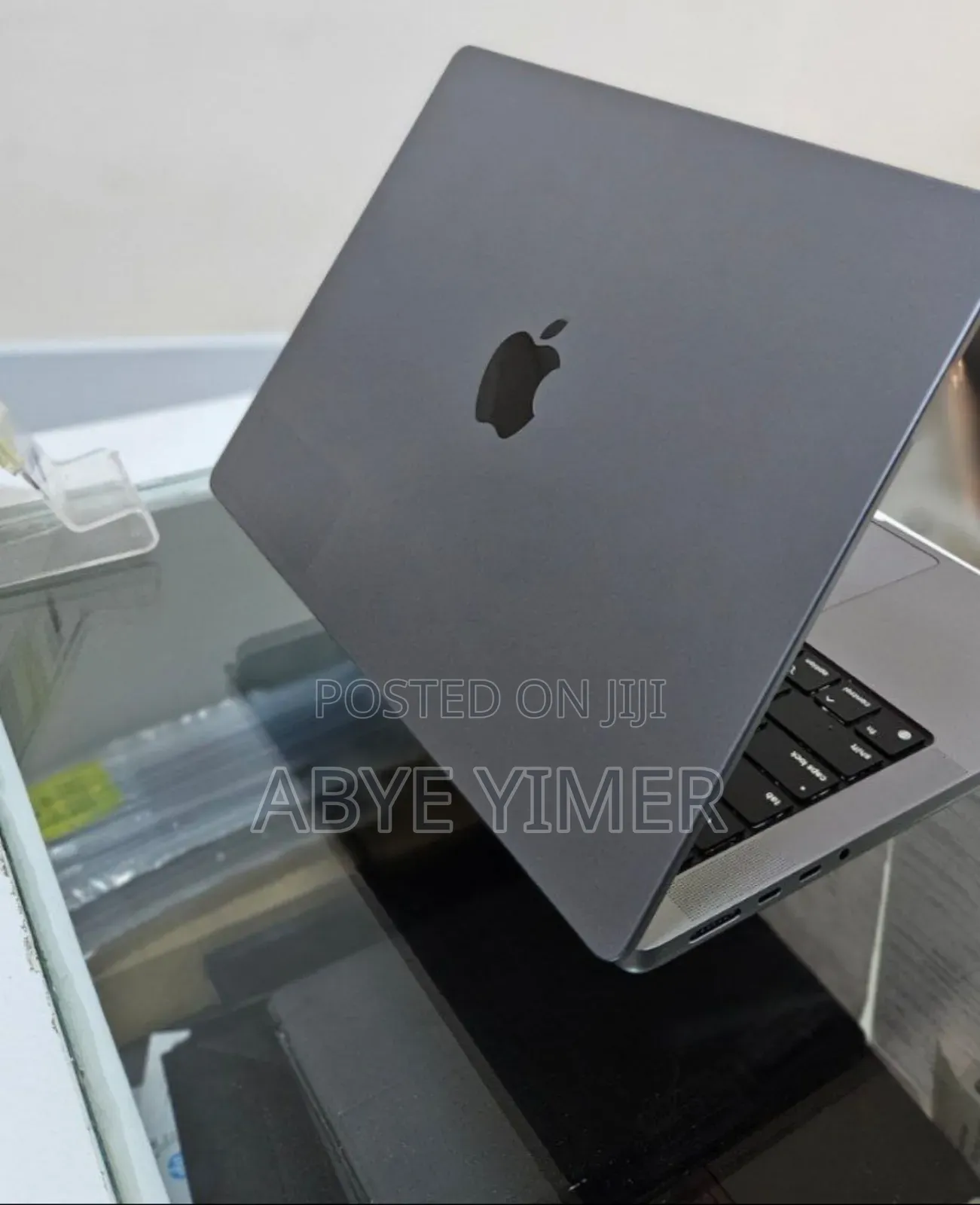 New Laptop Apple MacBook Pro M1 16GB Apple M1 SSD 512GB