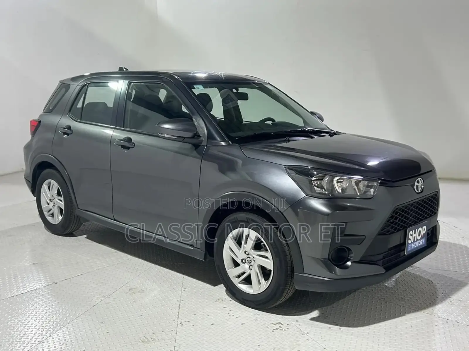 New Toyota Raize 1.0 AWD 2023 Gray