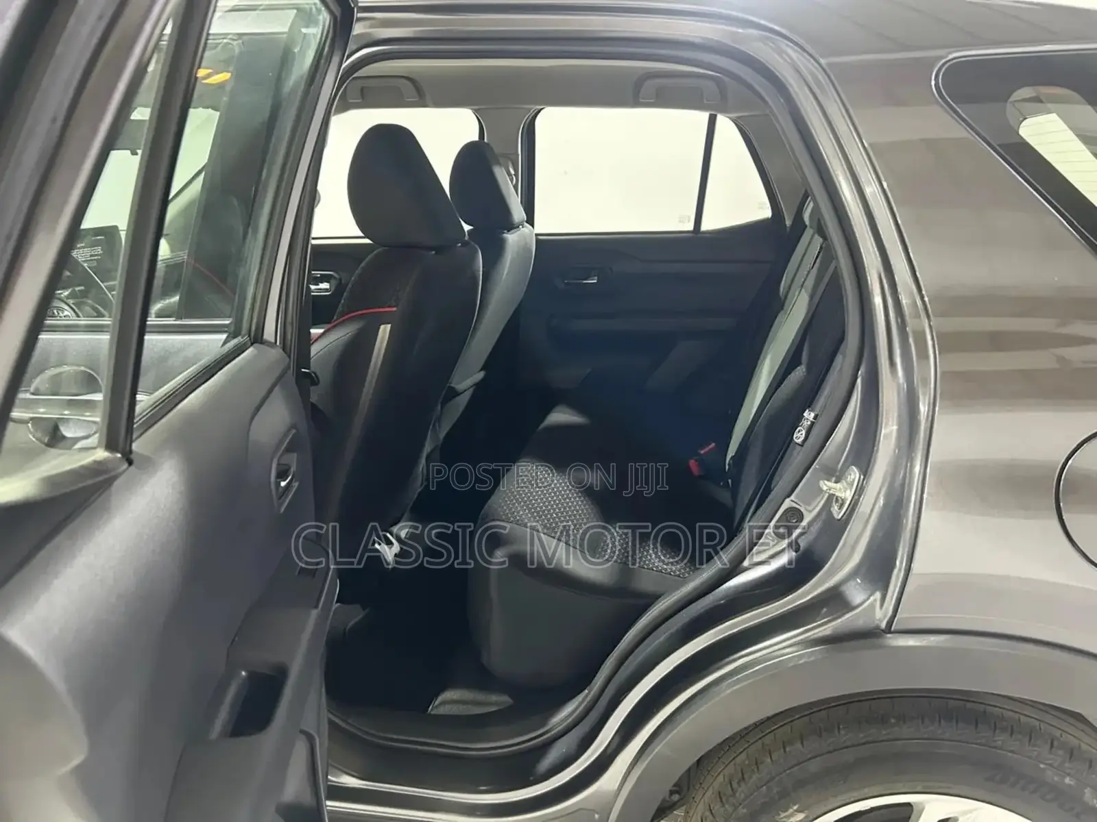 New Toyota Raize 1.0 AWD 2023 Gray