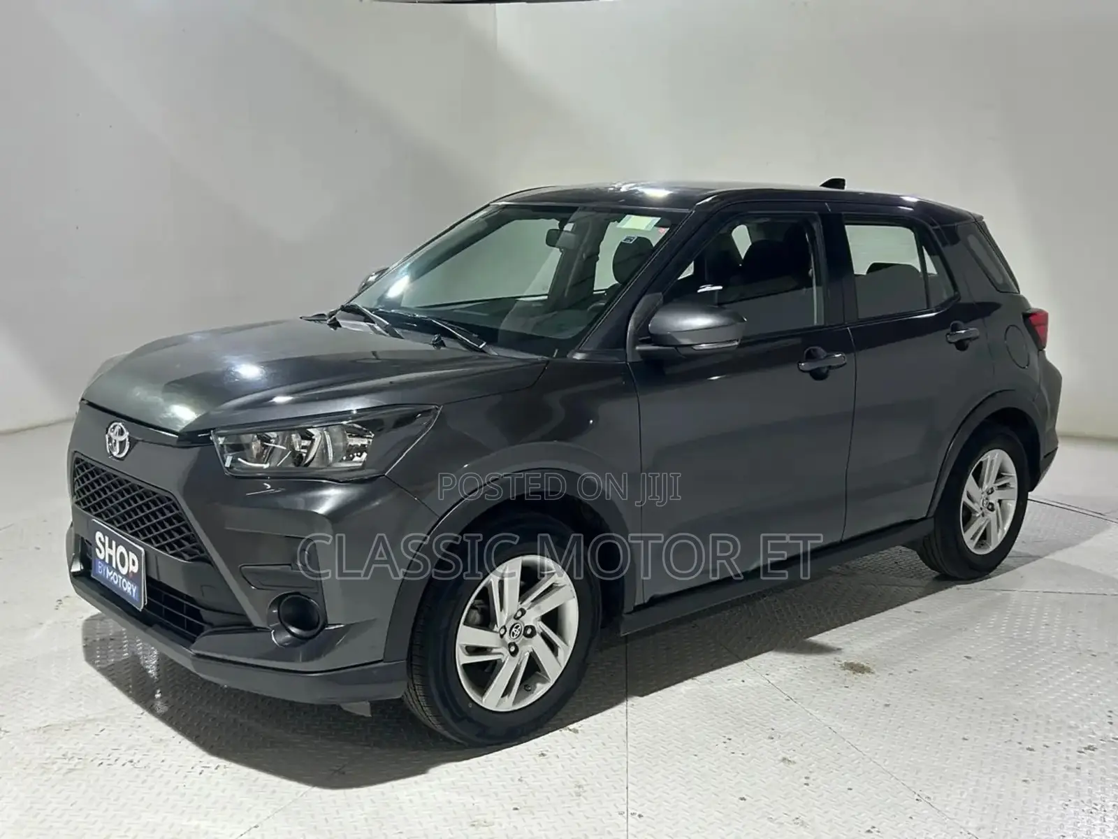 New Toyota Raize 1.0 AWD 2023 Gray