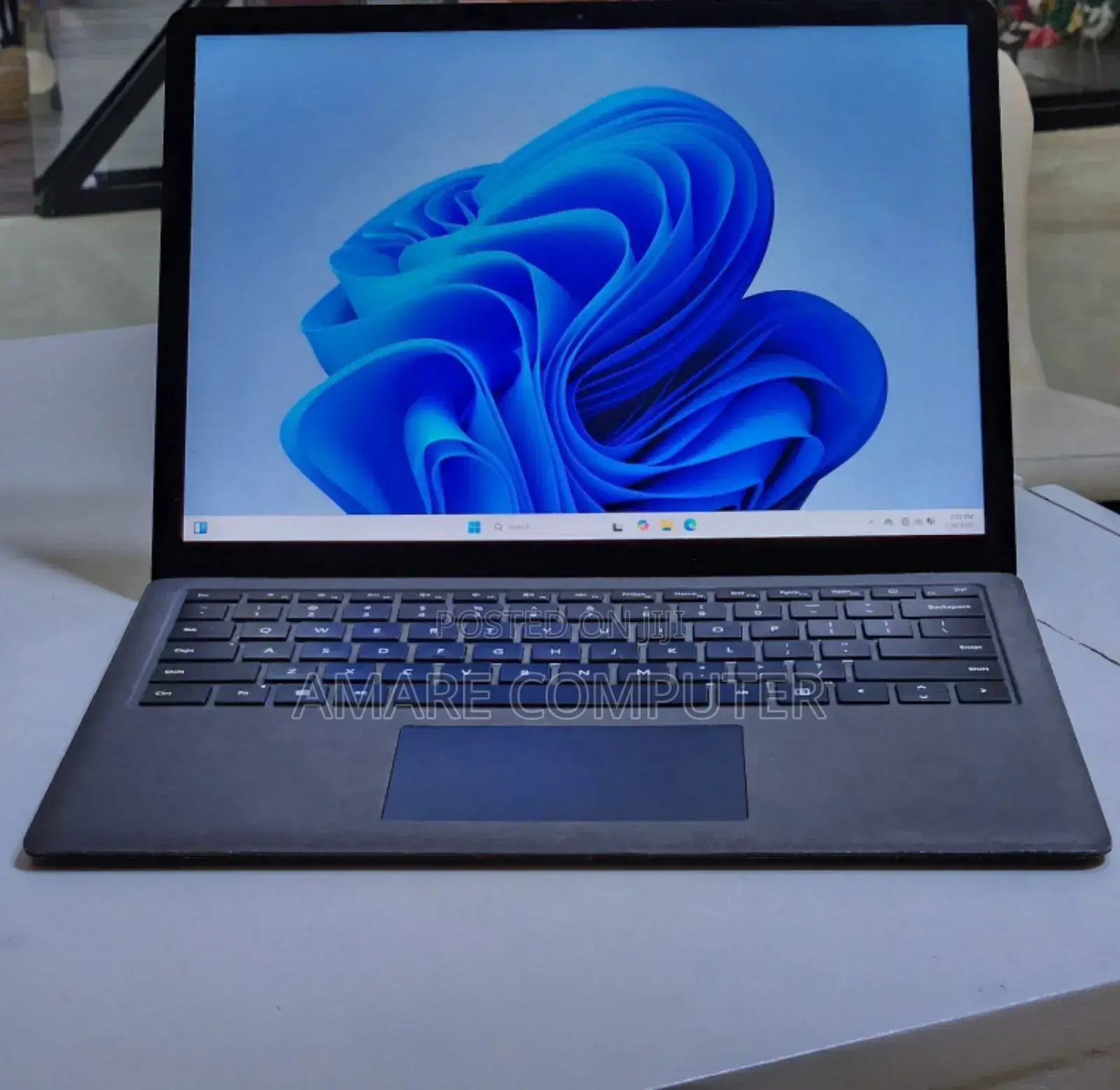 New Laptop Microsoft Surface 16GB Intel Core I7 SSD 512GB