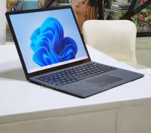 New Laptop Microsoft Surface 16GB Intel Core I7 SSD 512GB