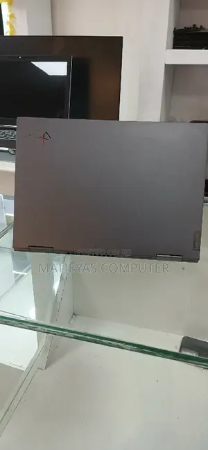 Photo - New Laptop Lenovo Thinkpad X1 Yoga 32GB Intel Core I7 SSD 512GB