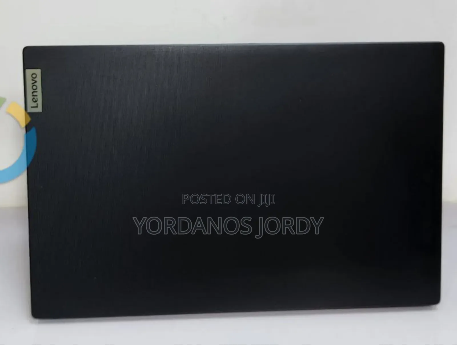 New Laptop Lenovo V15 8GB AMD Ryzen 3 SSD 256GB