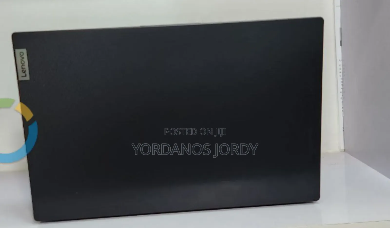 New Laptop Lenovo V15 8GB AMD Ryzen 3 SSD 256GB