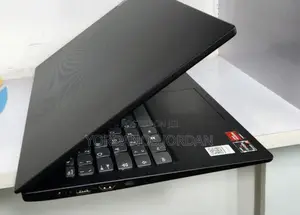 New Laptop Lenovo V15 8GB AMD Ryzen 3 SSD 256GB