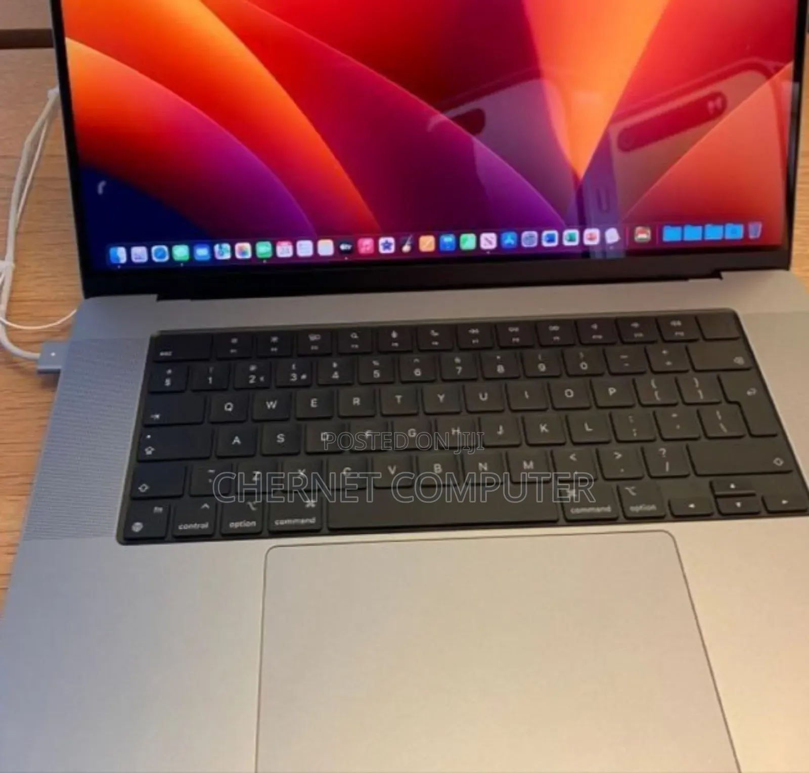 New Laptop Apple MacBook Pro 2017 16GB Intel Core I7 SSD 1T