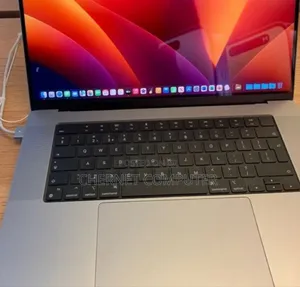 Photo - New Laptop Apple MacBook Pro 2017 16GB Intel Core I7 SSD 1T