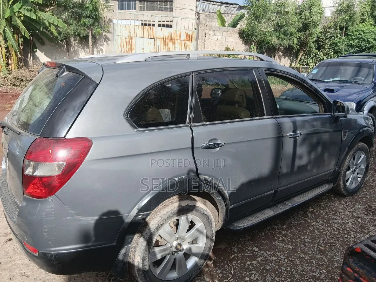 Chevrolet Captiva 2010 Gray