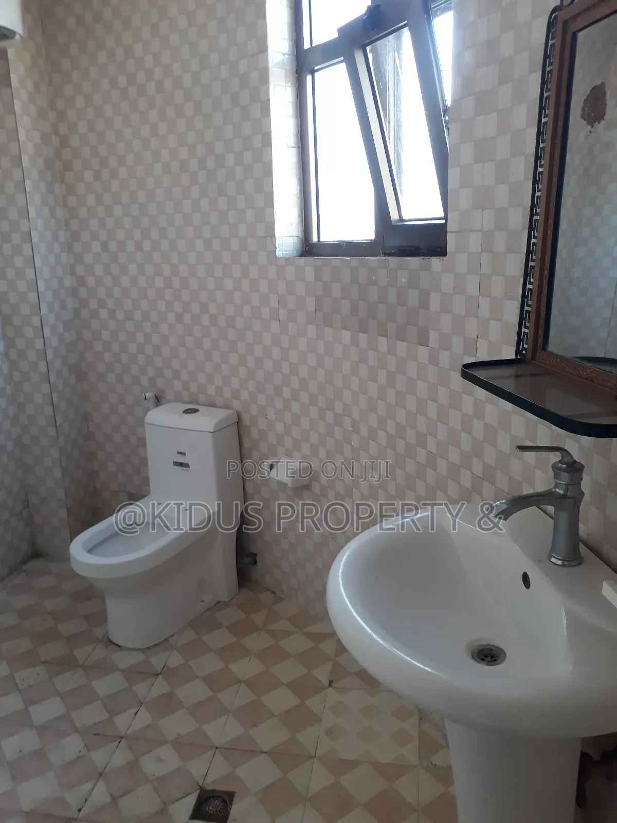 3bdrm Apartment in Lebu, Nifas Silk-Lafto for rent