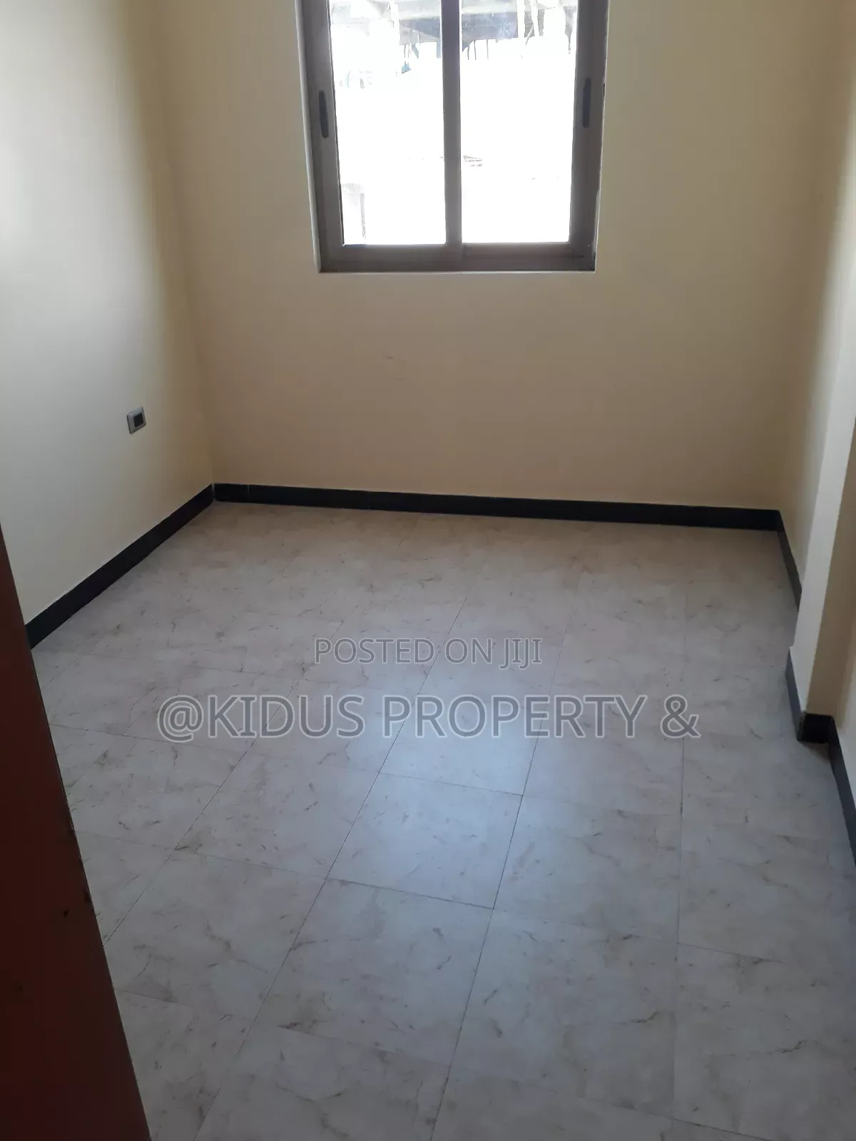 3bdrm Apartment in Lebu, Nifas Silk-Lafto for rent