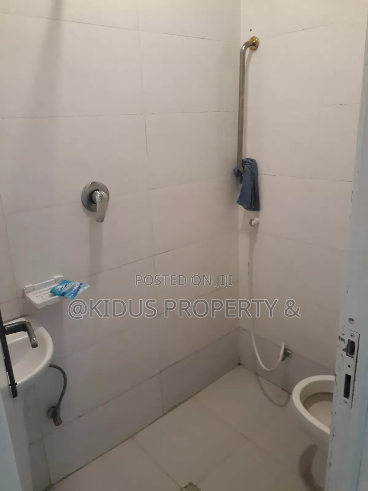 2bdrm Apartment in Africa Building, Nifas Silk-Lafto for rent