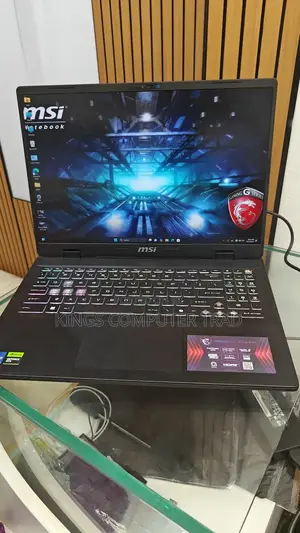 New Laptop MSI Crosshair 17 16GB Intel Core i7 SSD 1T