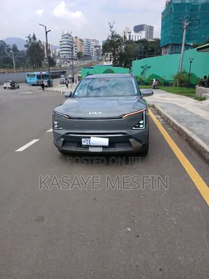 Photo - Kia EV5 2024 Gray