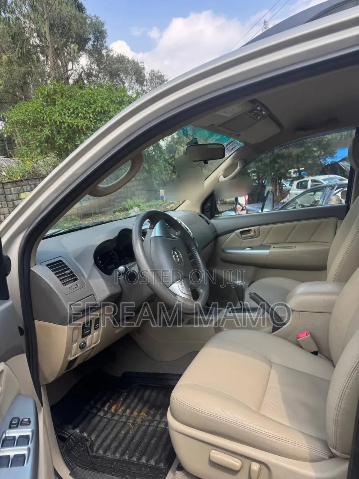 Toyota Hilux 2014 Gold