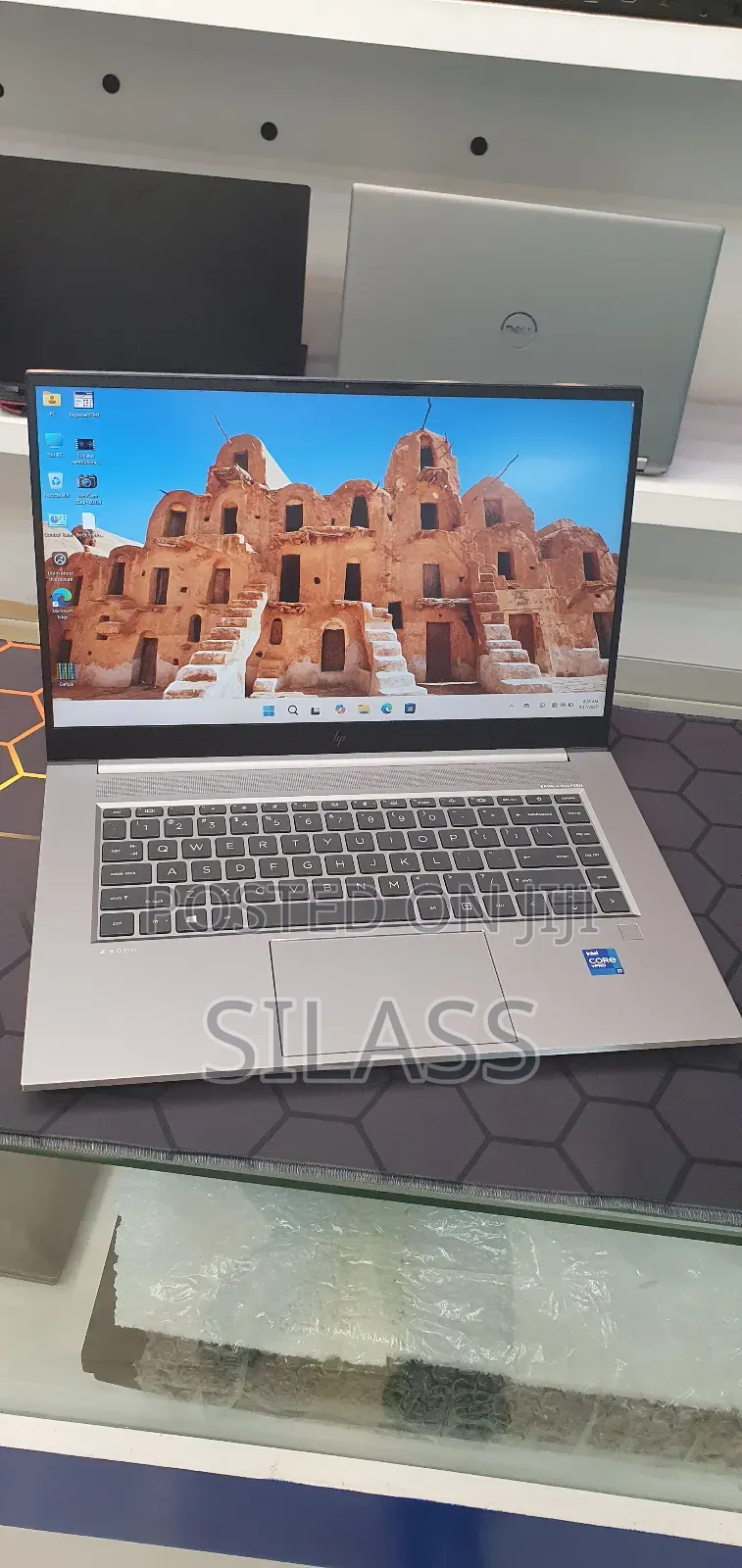 New Laptop HP ZBook Fury 15 G8 16GB Intel Core I7 SSD 512GB