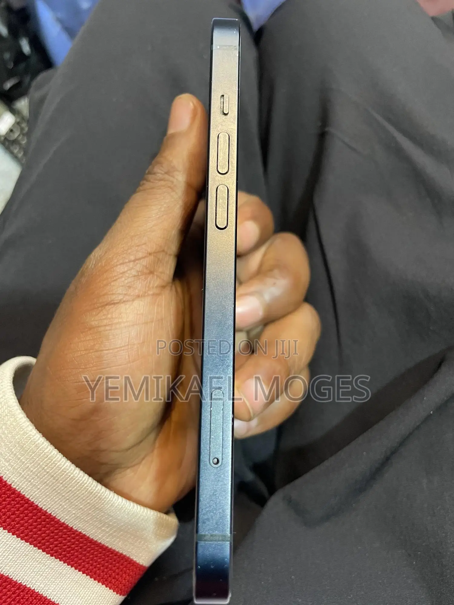 New Apple iPhone 13 128 GB Blue