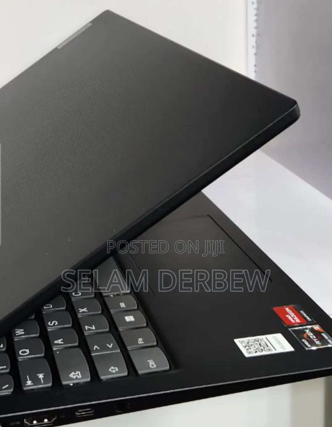 New Laptop Lenovo Ideapad V14 IGL 8GB AMD Ryzen 3 SSD 256GB