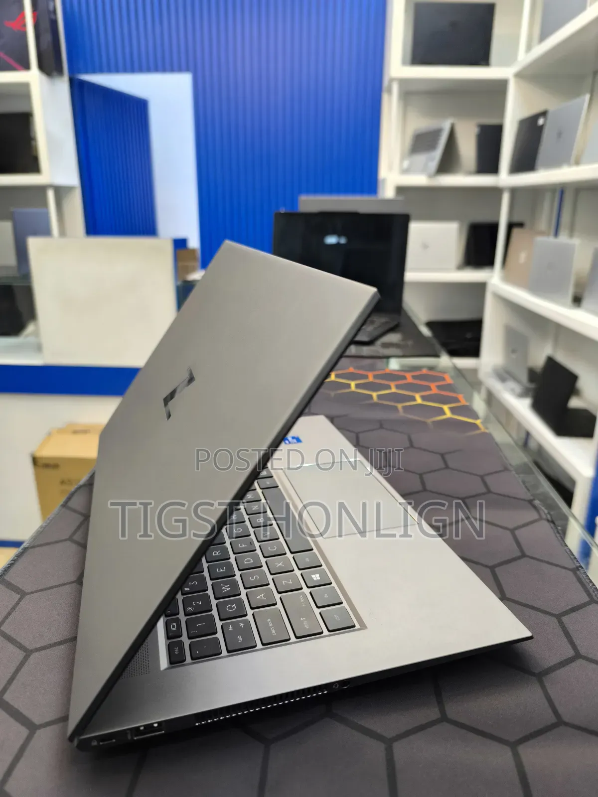 New Laptop HP Zbook Studio G7 32GB Intel Core i7 SSD 512GB