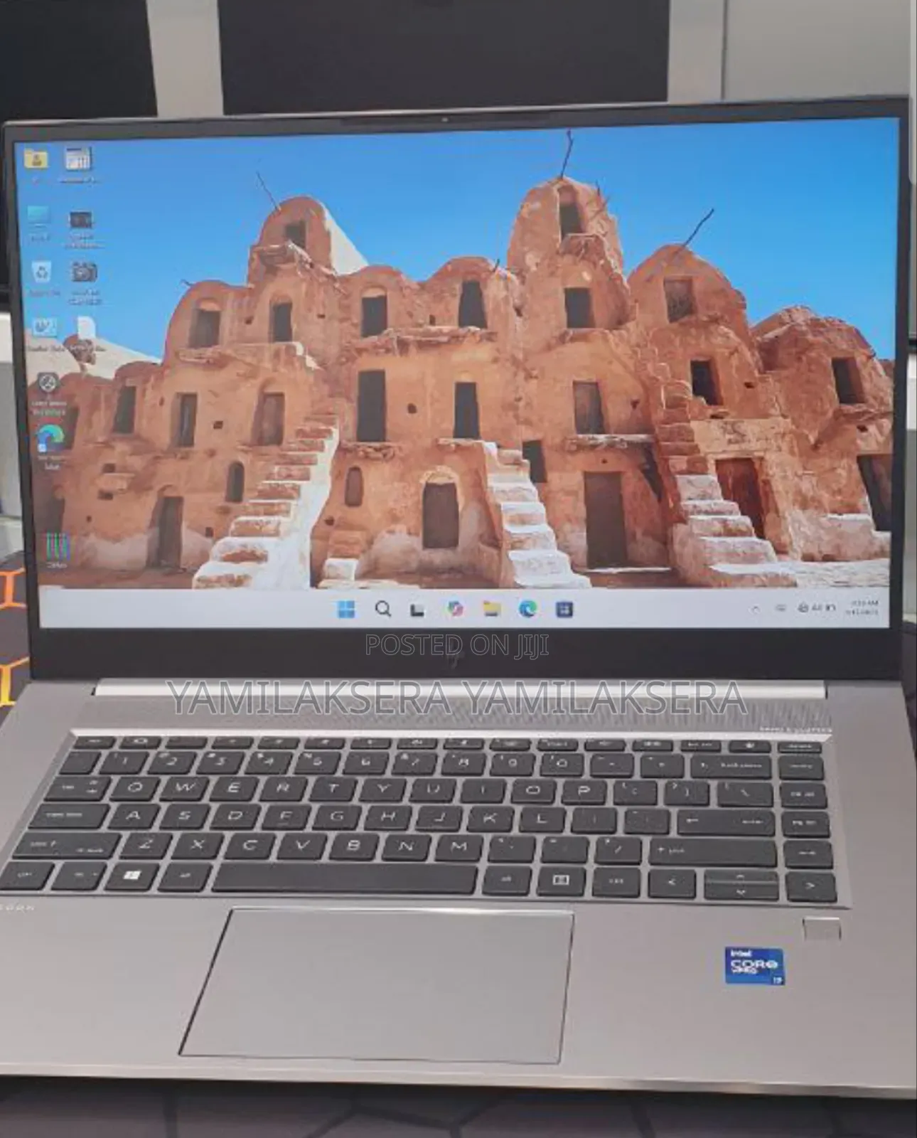 New Laptop HP ZBook Firefly G8 16GB Intel Core I7 SSD 512GB