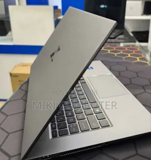 New Laptop HP ZBook 17 G4 16GB Intel Core I7 SSD 512GB