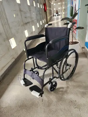 Folded Normal Wheelchair奇怪wheelchair者或wheelchair貴人wheelchair非凡medical