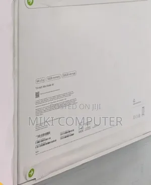 New Apple MacBook Air 2025 M4 13-Inch 16GB Intel SSHD (Hybrid) 256GB