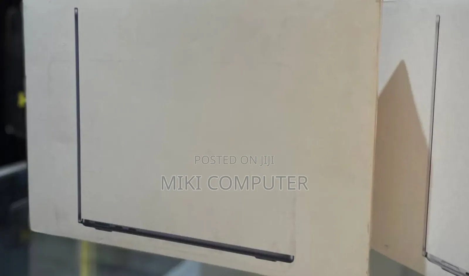 New Apple MacBook Air 2025 M4 13-Inch 16GB Intel SSHD (Hybrid) 256GB